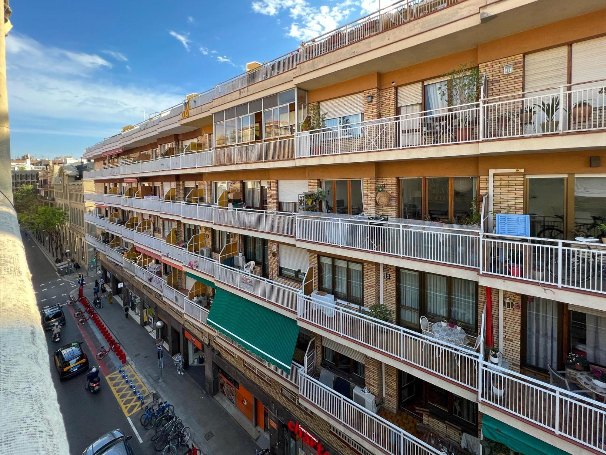 Stay U-Nique Apartments Torrent バルセロナ エクステリア 写真